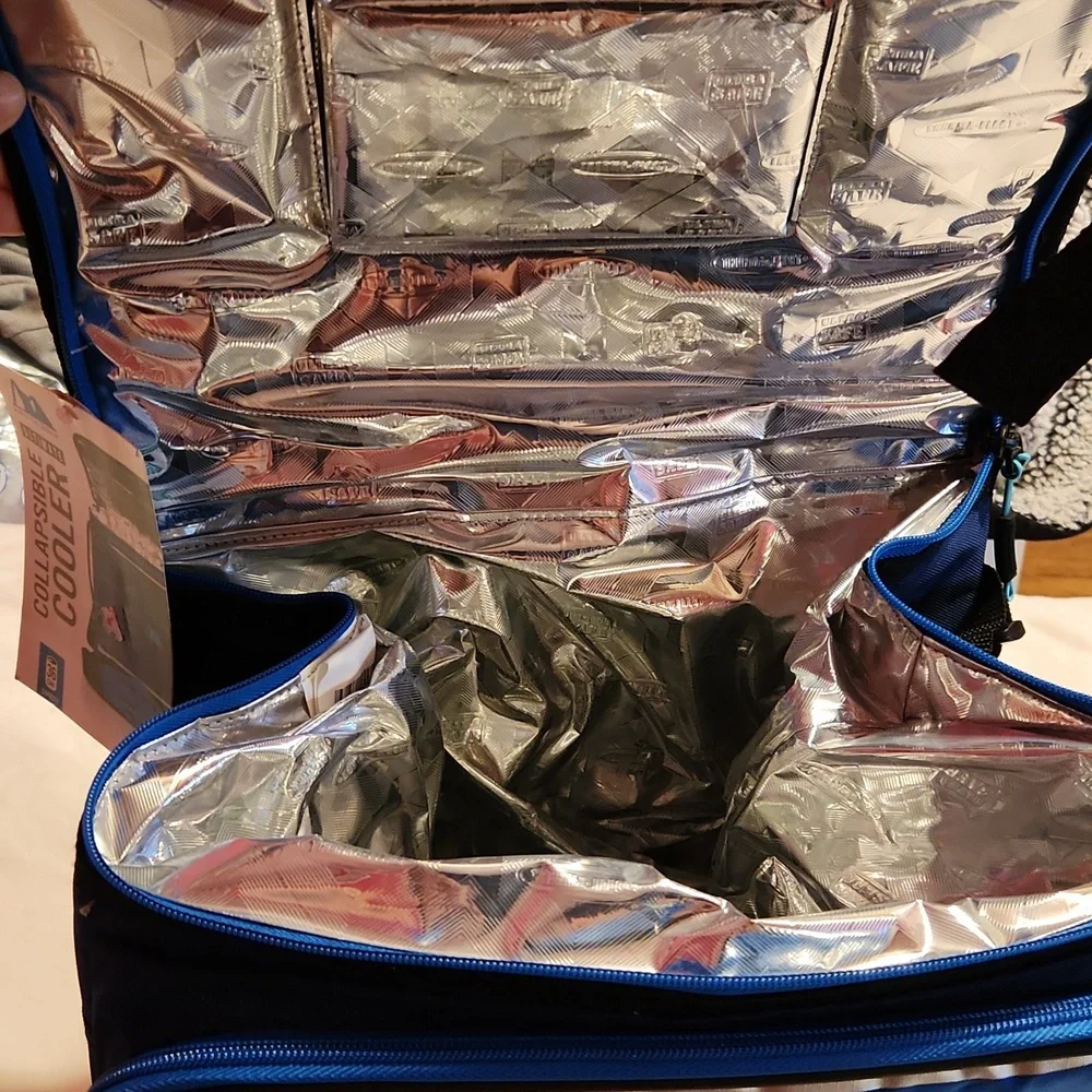 Artic Zone Collapsible Cooler Capacity 36 can - Picture 4 of 4